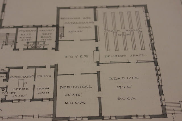 We know from pictures that a fireplace was also included in the library, but it is not detailed in this plan.